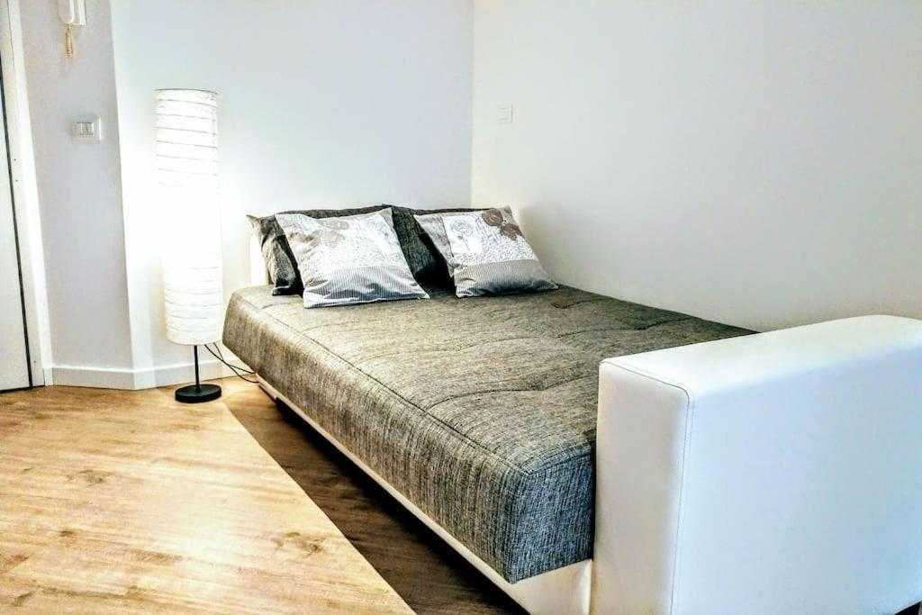 טרנטו B&B Gocciadoro 26 Nuovo, Climatizzato, Zona Ospedale, Posto Auto מראה חיצוני תמונה