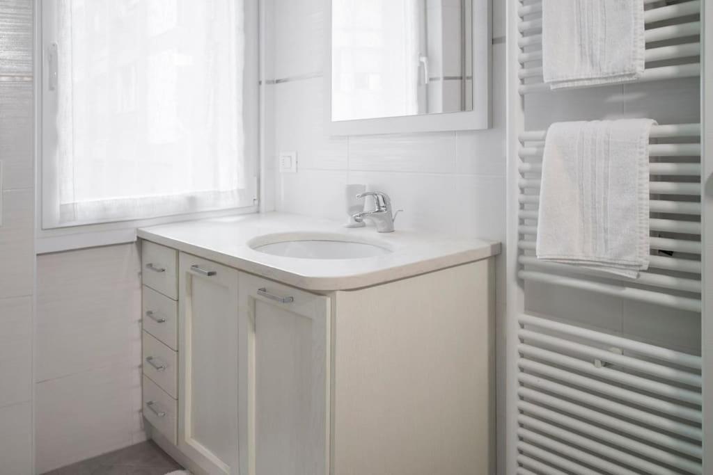 טרנטו B&B Gocciadoro 26 Nuovo, Climatizzato, Zona Ospedale, Posto Auto מראה חיצוני תמונה